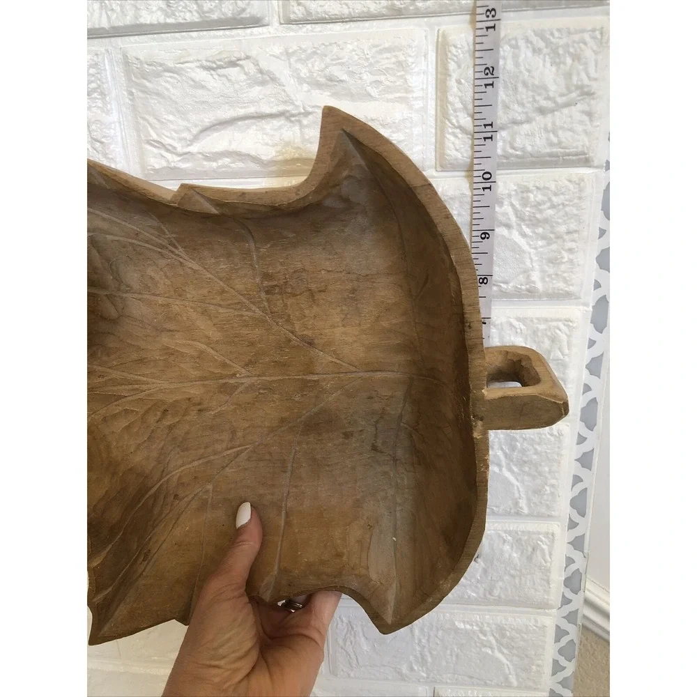 Canadian Maple Leaf Bowl Canary Wood Fait au Quebec  Boutique Le Jarret Noir 16